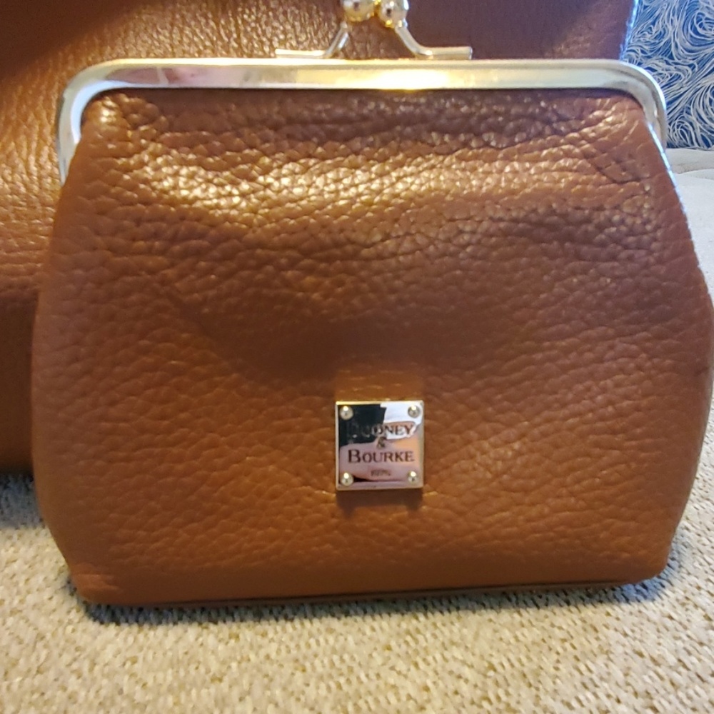Hand bag - Picture 2 of 3